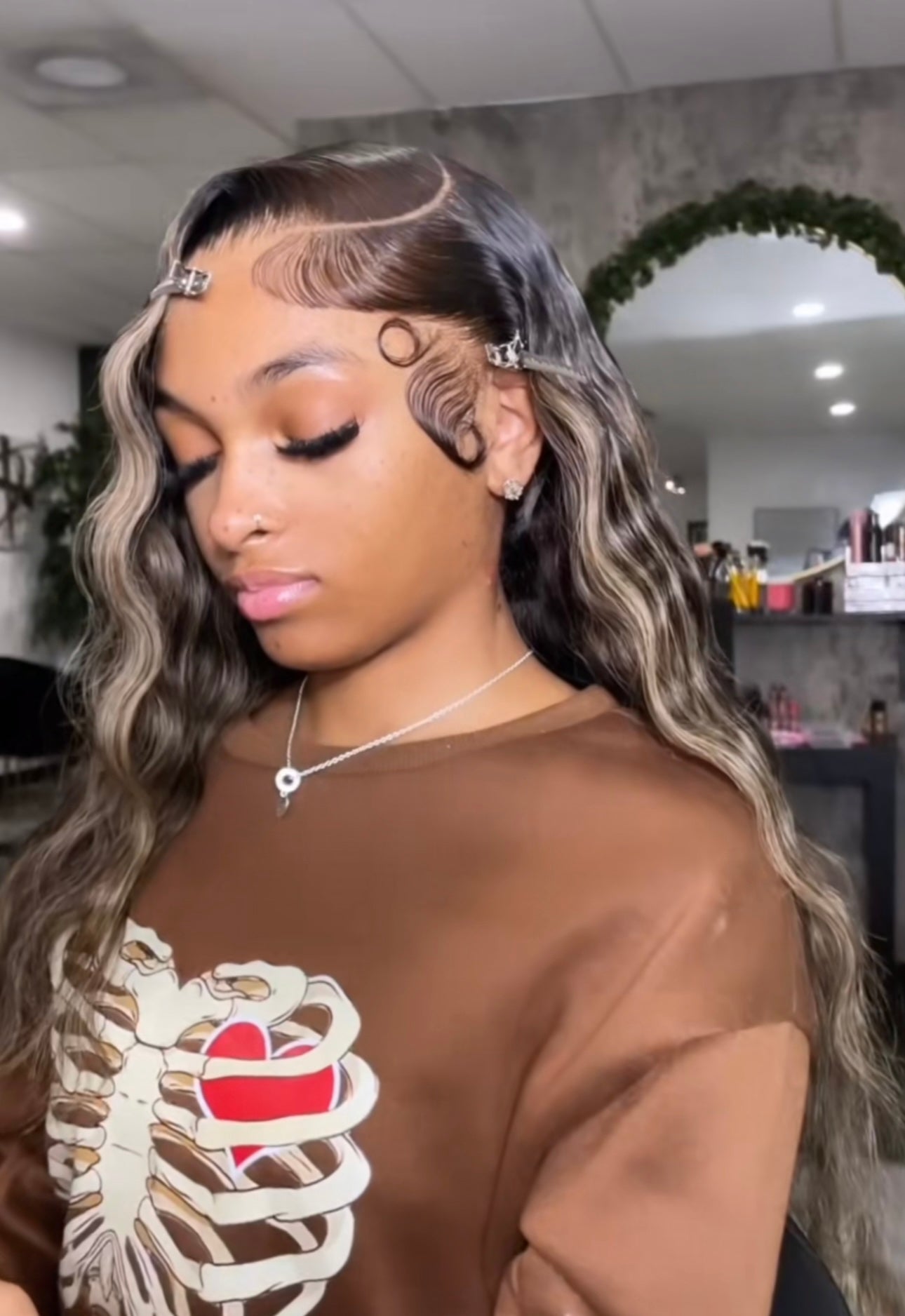 "Hollywood" Frontal Wig